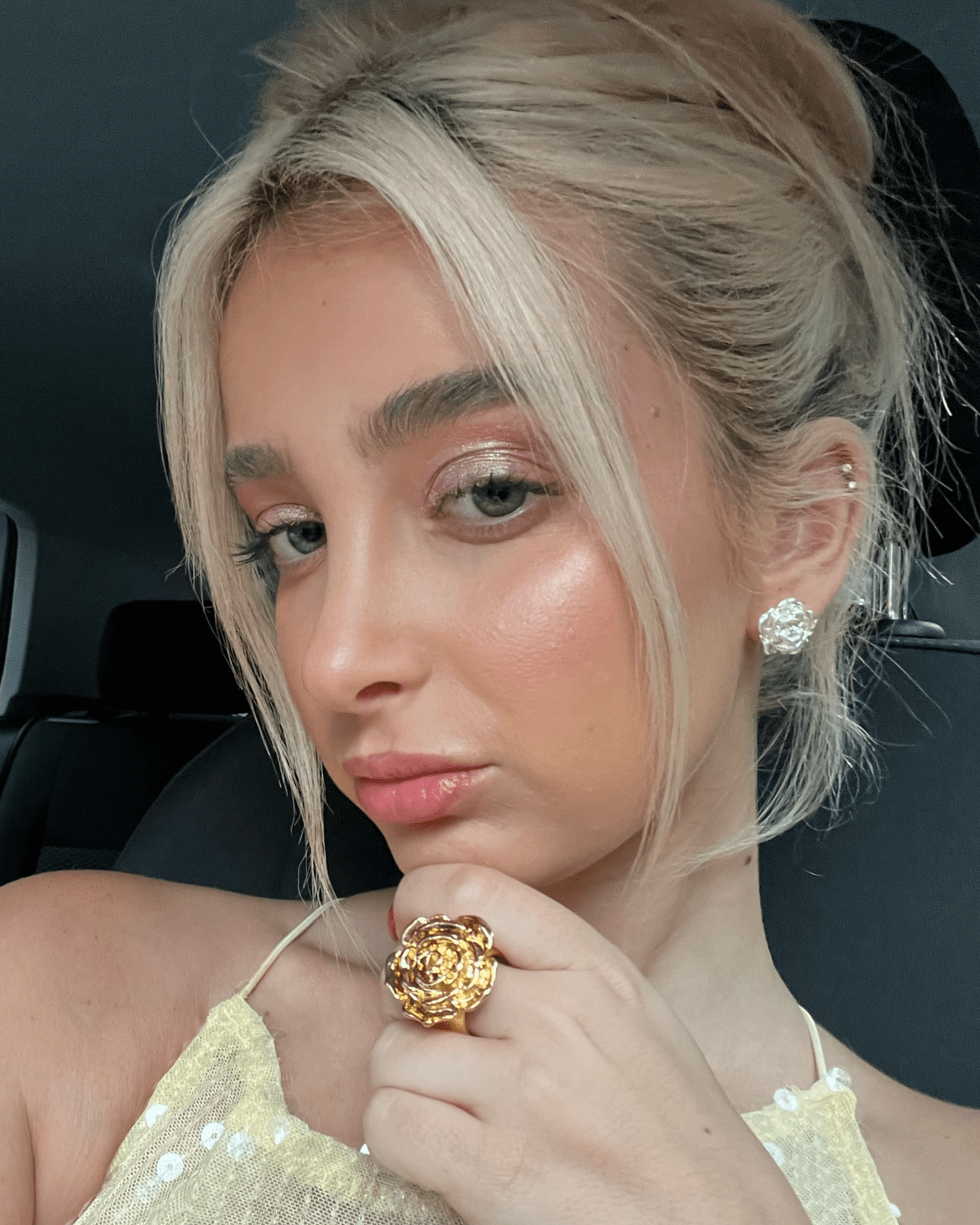 #Colour_GOLD