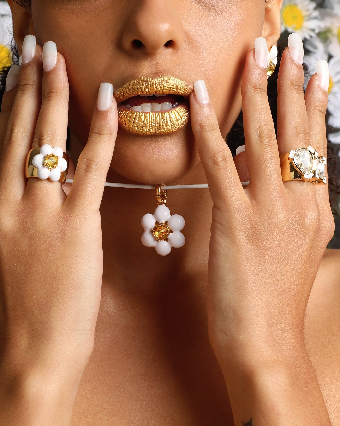 #Colour_GOLD/WHITE GLO