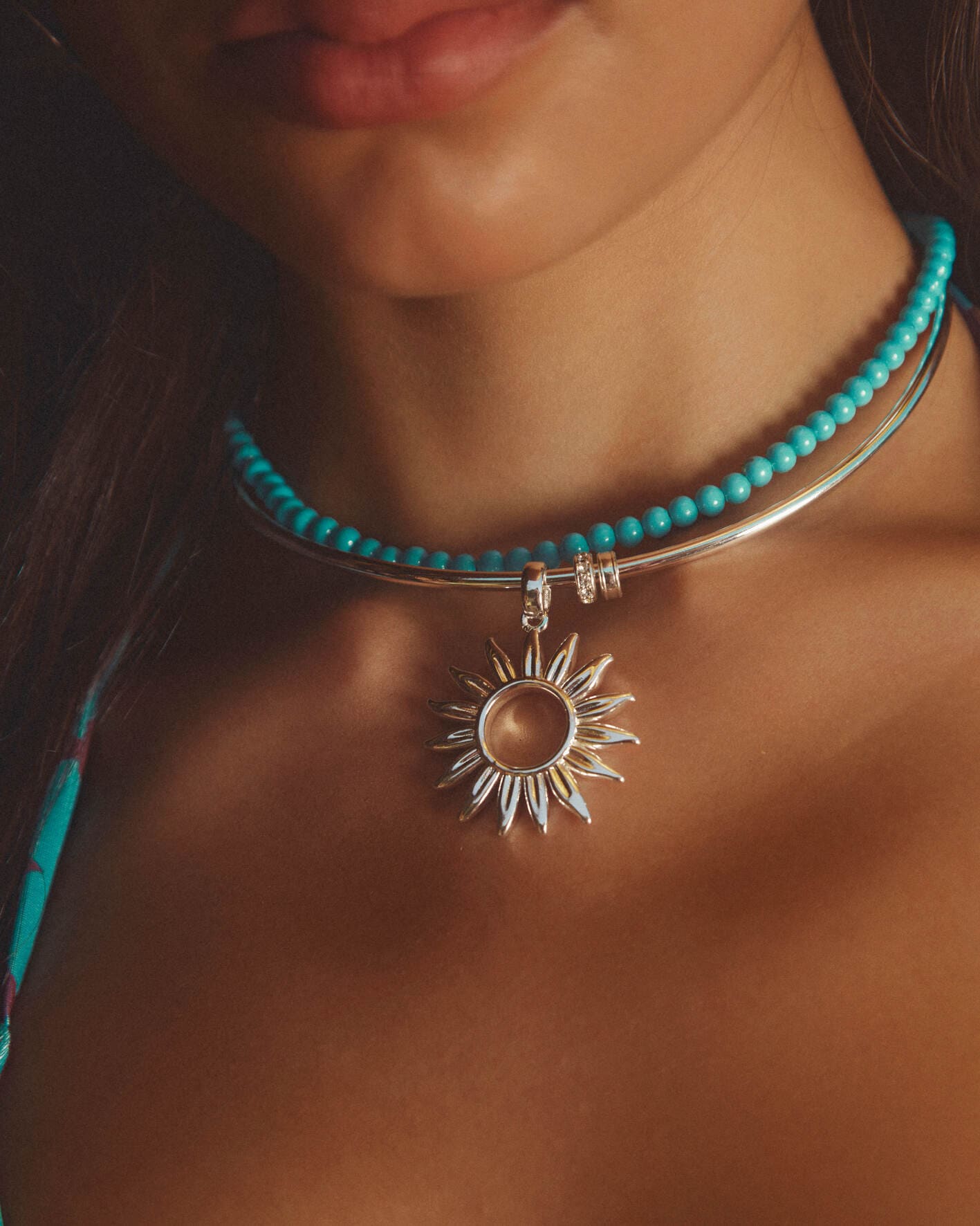 #Color_SILVER