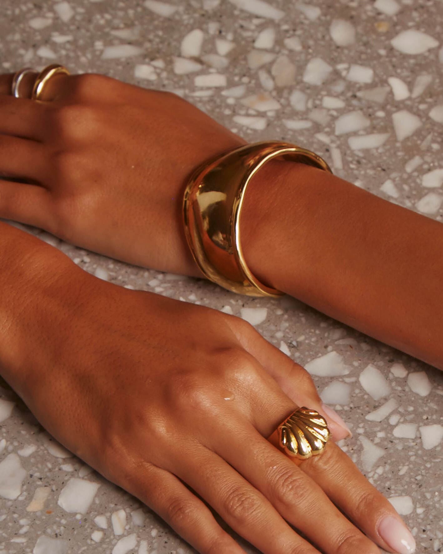 #Colour_GOLD
