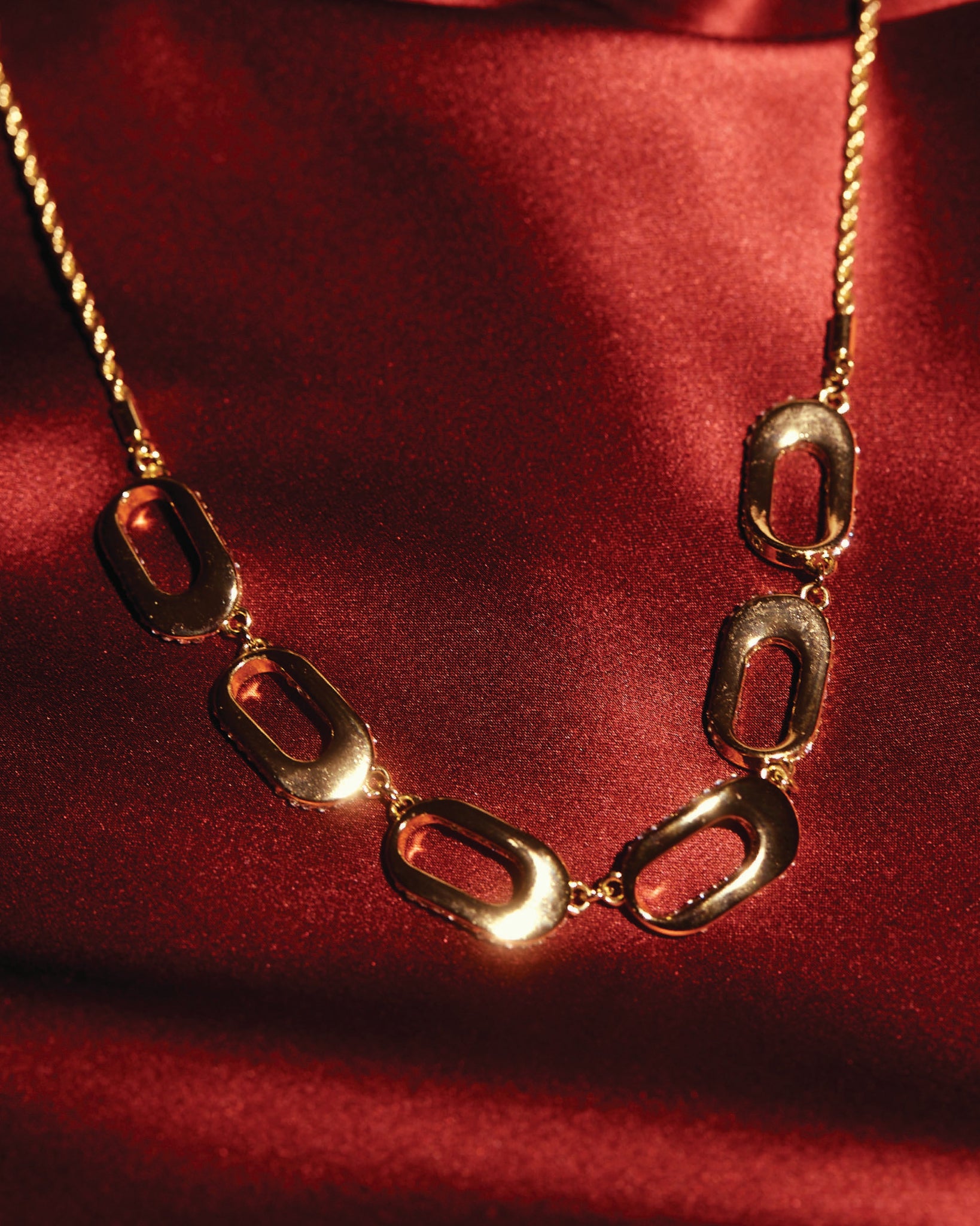 10PM CHOKER