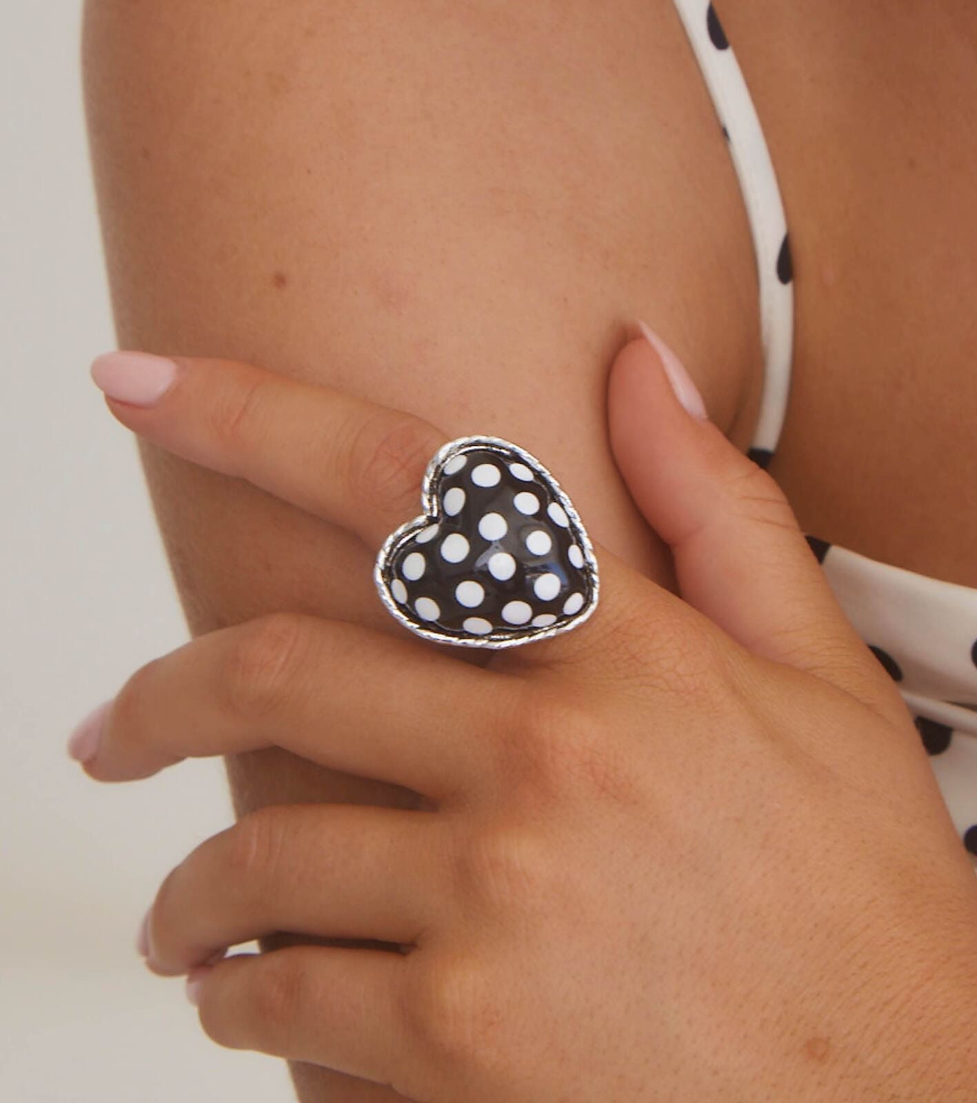 POLKA HOT HEART RING