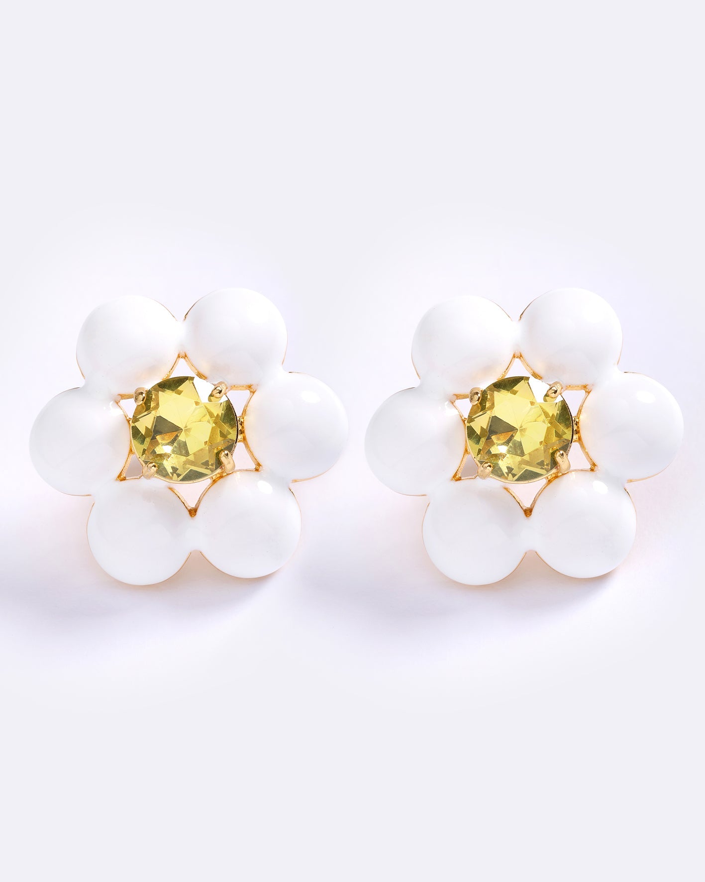 EXTRA DAISY STUDS